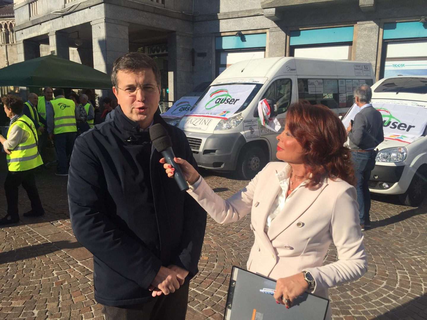 Mobilità Sociale: consegnati 5 nuovi automezzi per il trasporto di persone in difficoltà all’Auser di Gallarate